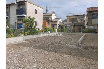 ハートフルタウン南区堤起町2丁目142番　A号棟