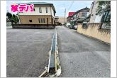 買い物のしやすさに加え、散歩や気分転換ができる公園も近く、暮らしやすい環境です。現地ご案内いたします。お気軽にお問い合わせください