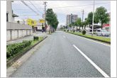 前面道路：西側約20m幅（住吉バイパス）
