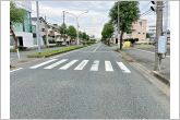 前面道路：西側約20m幅（住吉バイパス）