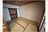 【和室6帖】リビングと続き間の和室は、収納スペースとしてもお部屋としても柔軟にご利用いただけます。