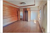 【洋室12帖】収納充実でお部屋を広くお使いいただけますお掃除もラクチンなフローリングのお部屋です