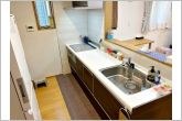 オール電化は空気も汚れず、IHキッチンでお掃除も楽々！家族との会話の楽しみながら料理ができ、料理器具も沢山収納可能です。