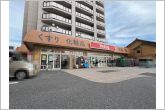 V・drug知立駅前店（1300m）V・drug知立駅前店の南側からの全景です。