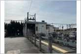 名鉄三河線三河知立駅（1130m）名鉄三河線三河知立駅の北側からの全景です。