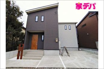いろどりアイタウン中央区宮竹町23-P1　1号棟