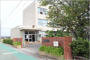 植田小学校（450m）