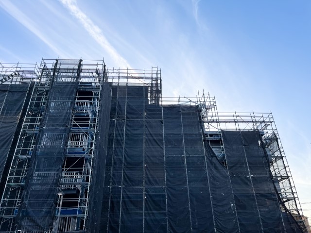 大規模修繕工事に着手したマンション