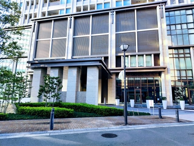 平均専有面積は66㎡前後で安定し、価格上昇を広さだけでは説明できない