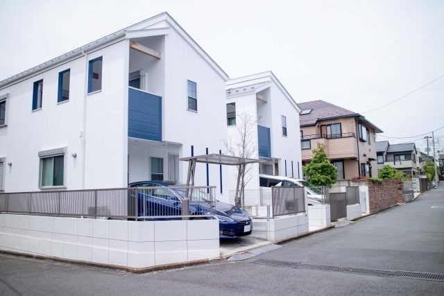 戸建全体の流通量は前年並みから小幅減を想定する